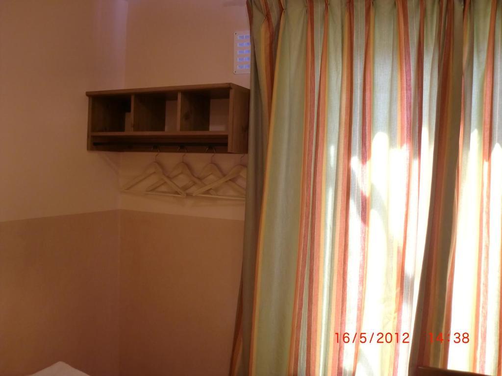 Budget Hotel Neutraal Амстердам Стая снимка
